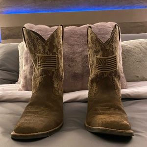 United States Camo Boots